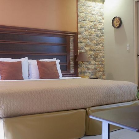 One Palm Tree Villas Manila Ngoại thất bức ảnh